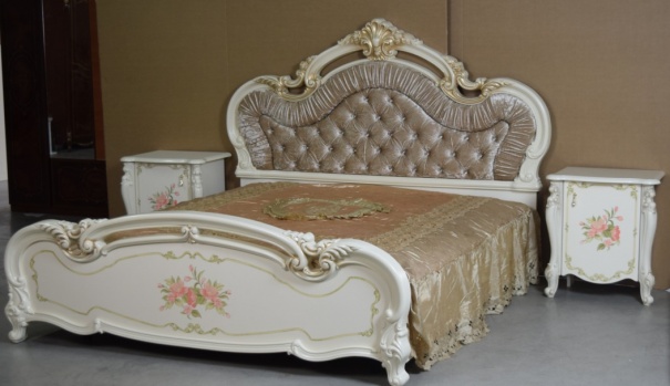 Кровать АЛЬБА крем/глянец 180х200
